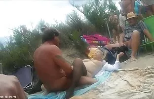 XXX hình xăm pim sec phu de trắng người Mỹ được châu Á và trắng say trong cô ấy